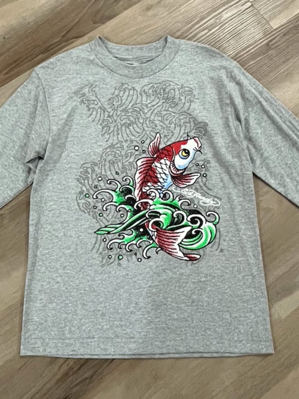 Ed Hardy Medium Size Fish Pattern VINTAGE LONG SLEEVE WOMEN'S TEE SIZE M